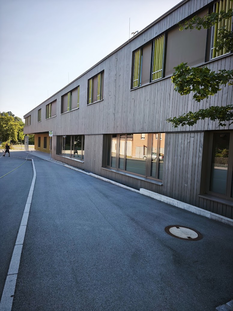 Glasreinigung Montessori-Schule Rotthalmünster