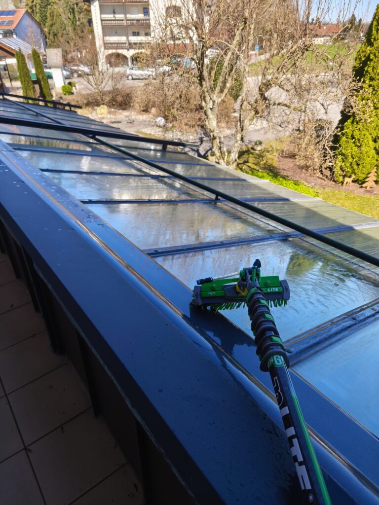 Professionelle Glasreinigung in Nieder- und Oberbayern mit Osmosetechnik