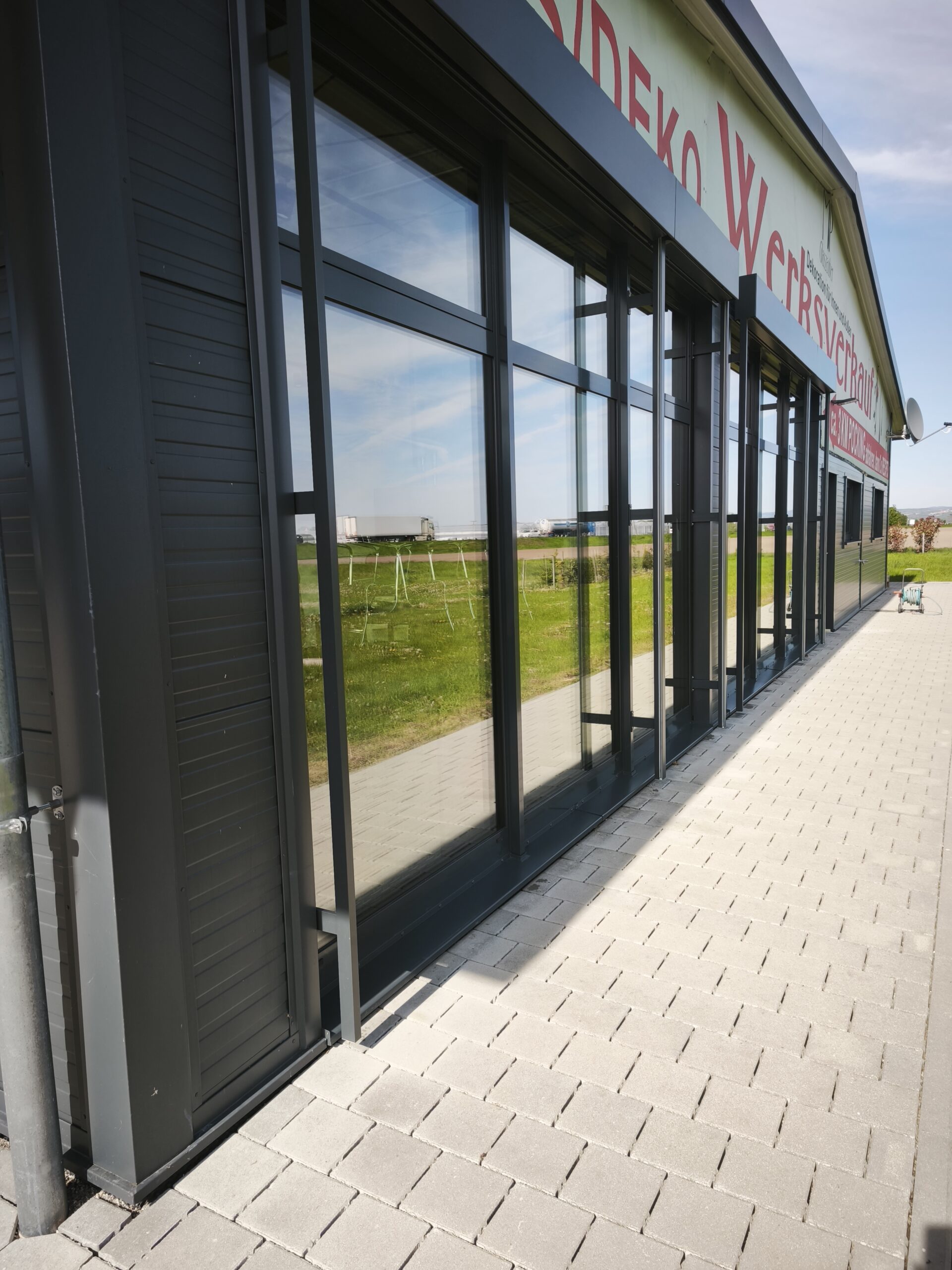 Glasreinigung nachher – kristallklare Fenster Lagerverkauf Pocking